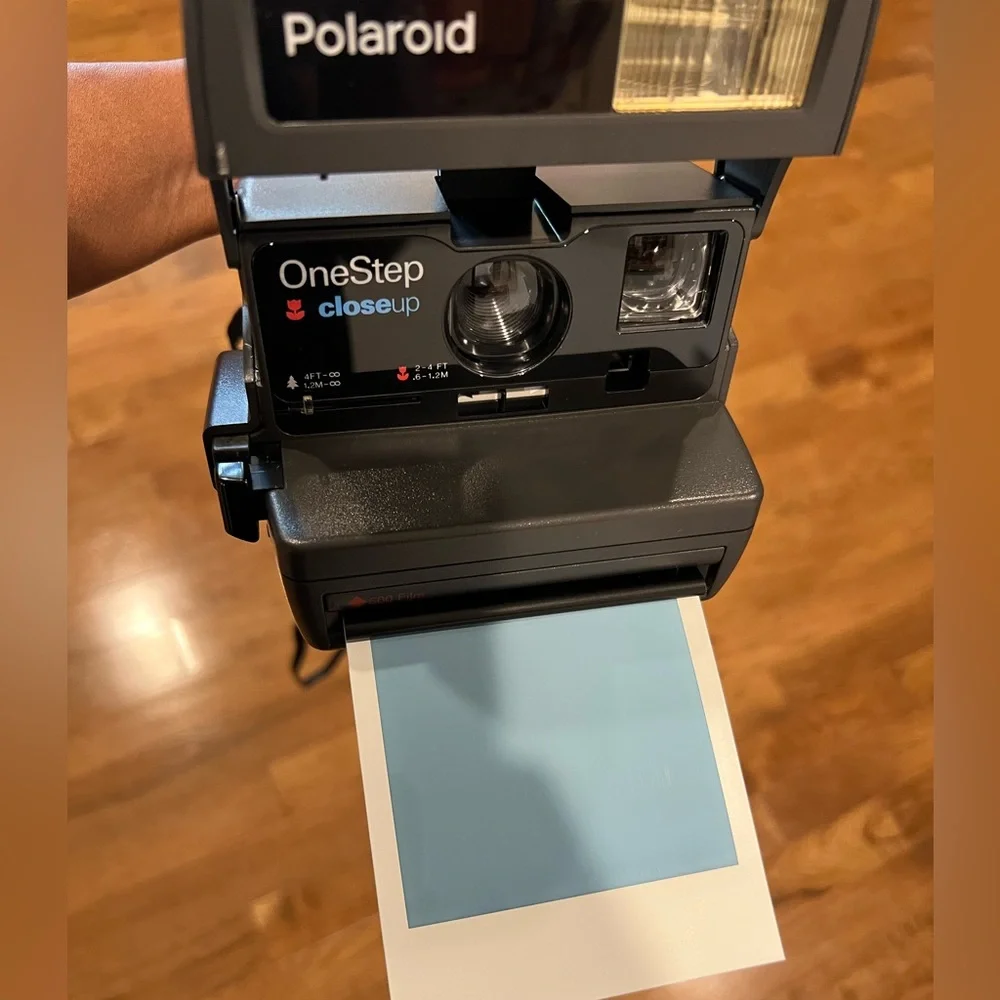 Polaroid OneStep Close Up Camera